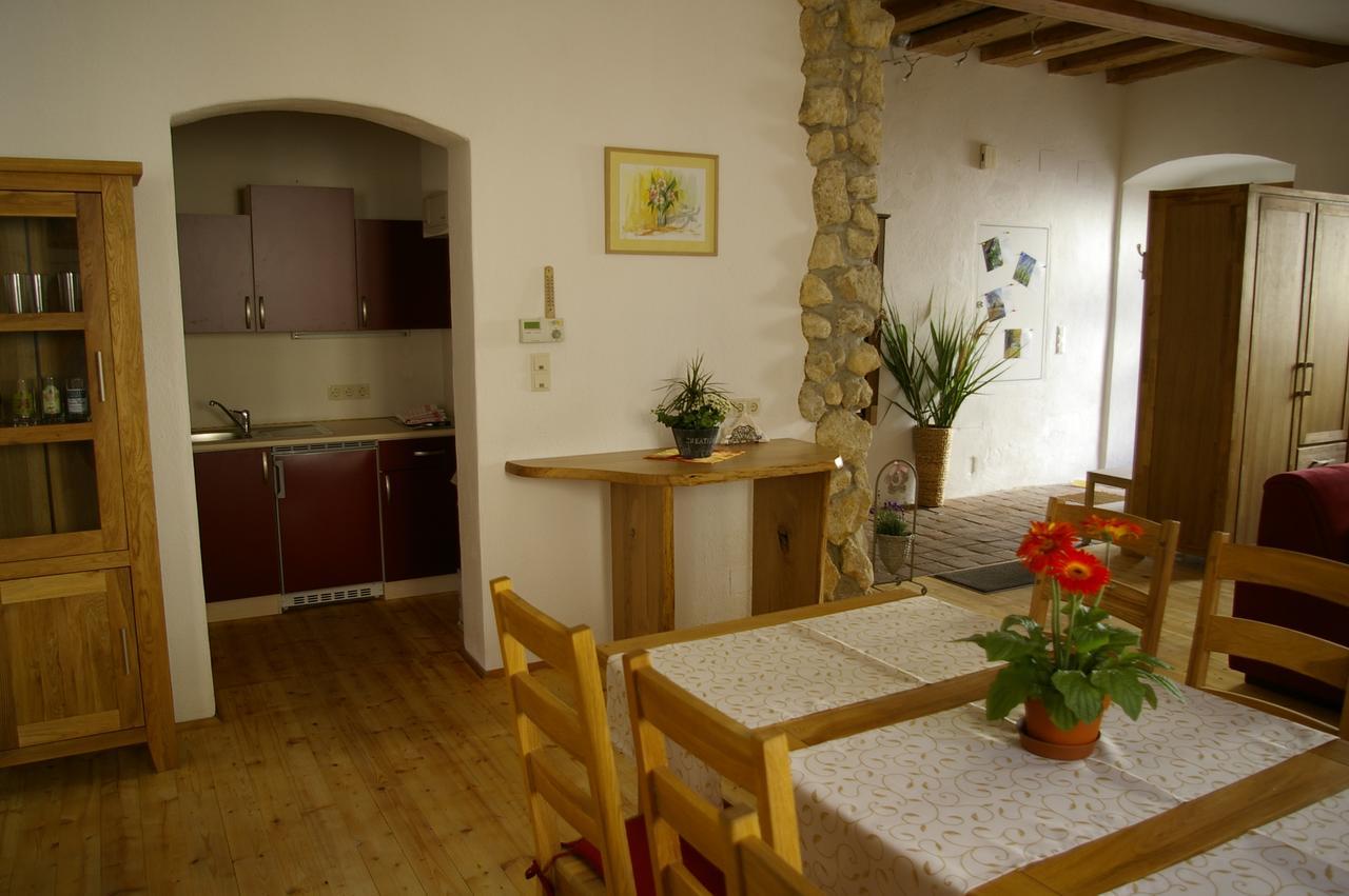 Ferienwohnung Zum Kapuziner Poysdorf Dış mekan fotoğraf