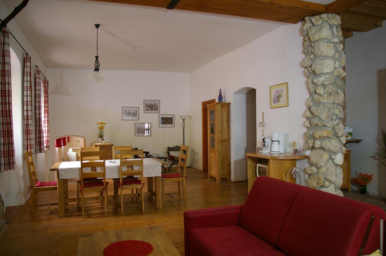 Ferienwohnung Zum Kapuziner Poysdorf Dış mekan fotoğraf